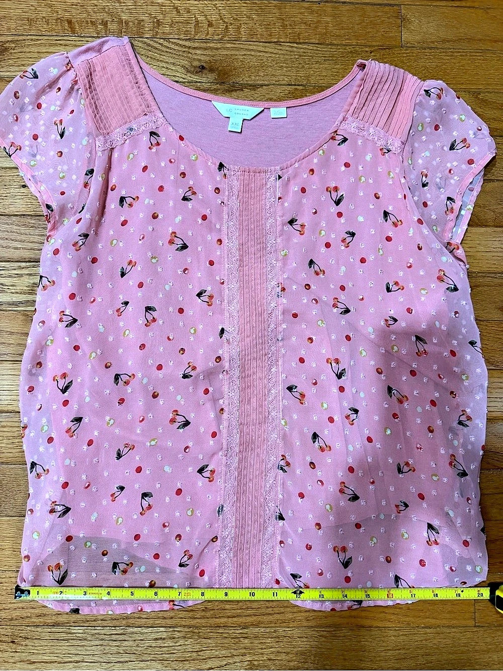 Universal Thread Pink Floral Short Sleeve Blouse